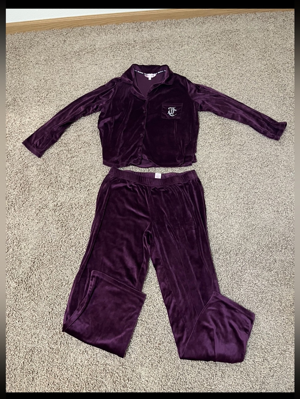 Velvet Plum Juicy Couture Pajama Set - Plush Two-Piece Sleepwear